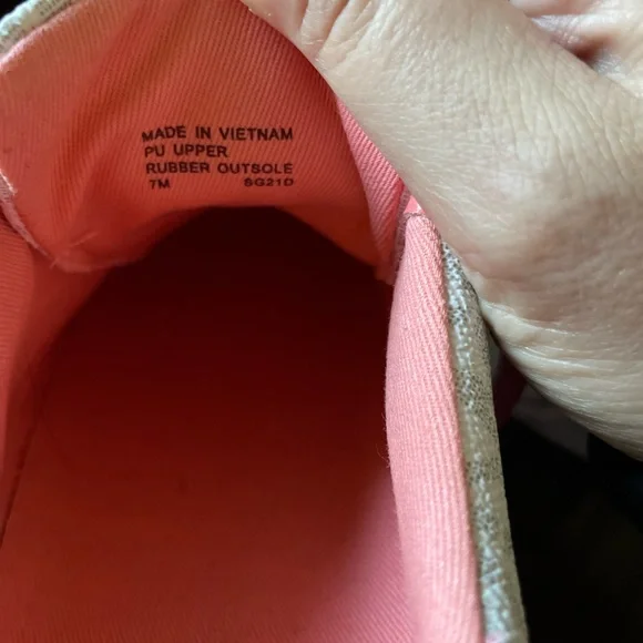 Brand new Michael Kors Sneakers. Only worn to try on. - Picture 4 of 4
